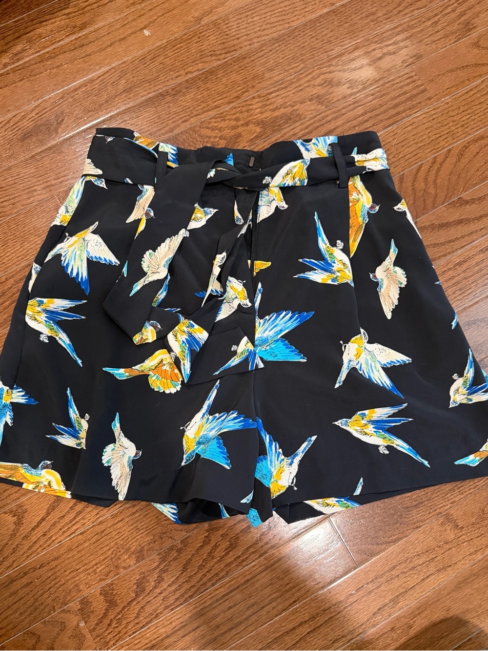 Zara High Waisted Bird Print Tie Waist Shorts Black Size Small
